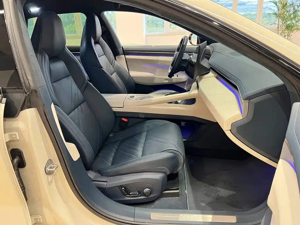 ZEEKR EXTREME KRYPTON 001