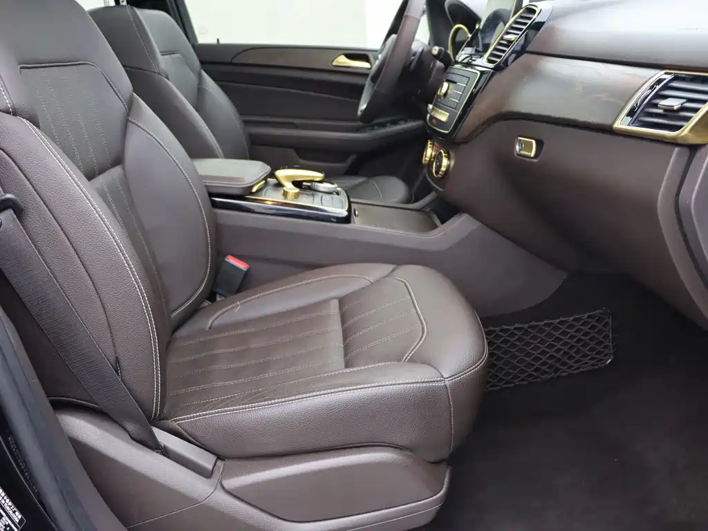 Mercedes-Benz GLE (Import) — миниатюра 9