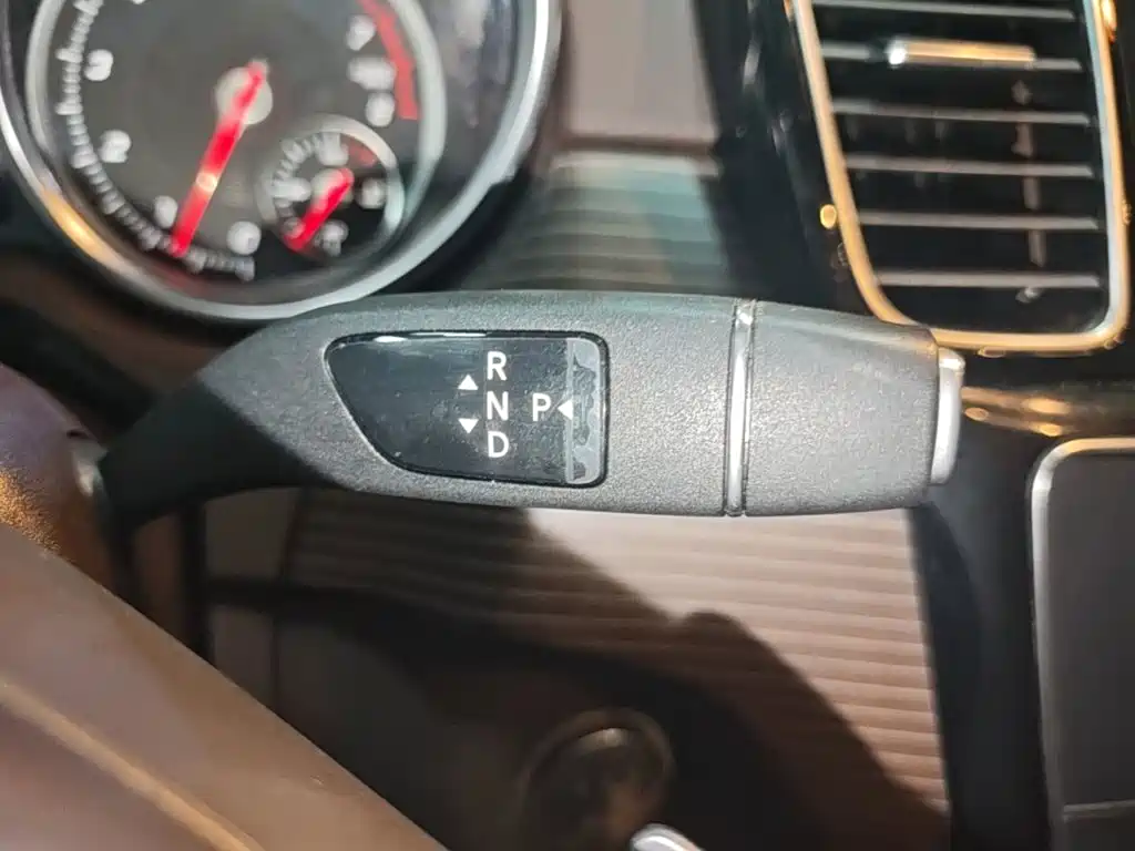 Mercedes-Benz GLE (Import) — миниатюра 14