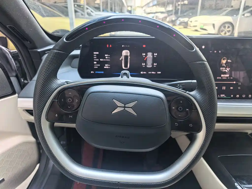 XPeng P7 — миниатюра 8