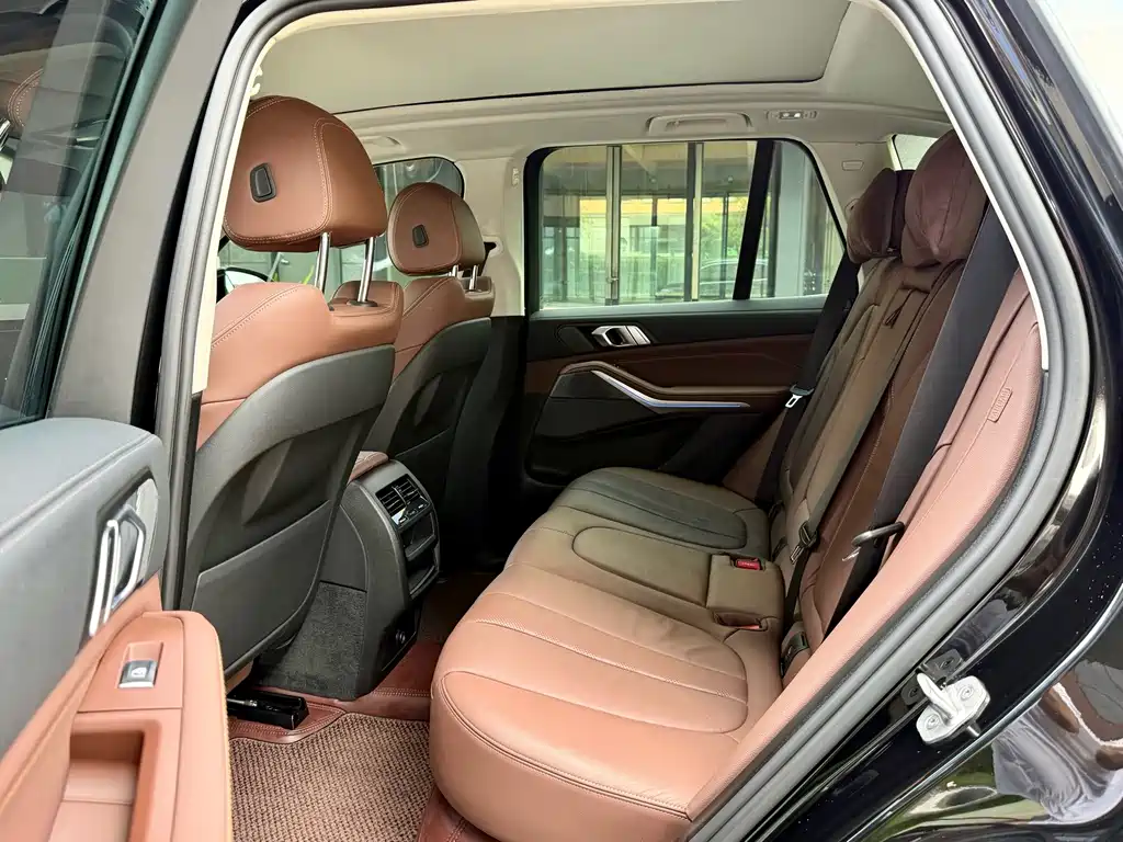 BMW X5 New Energy (Import) — миниатюра 10