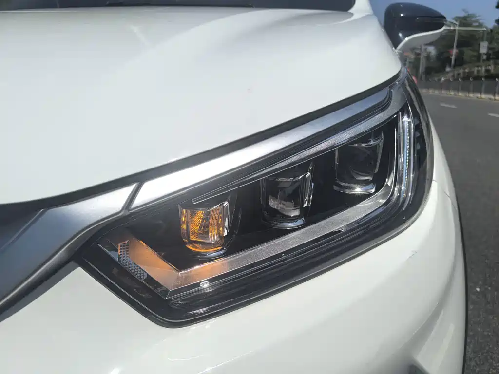 BYD Yuan Pro — миниатюра 18
