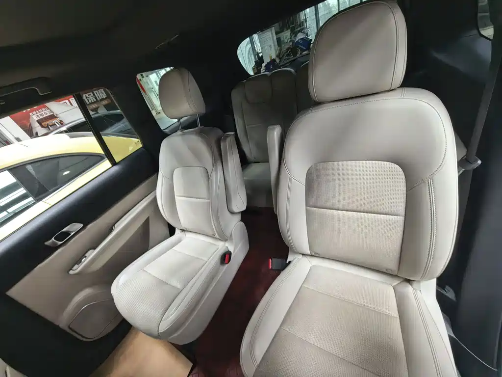 Li Auto Li ONE — миниатюра 8