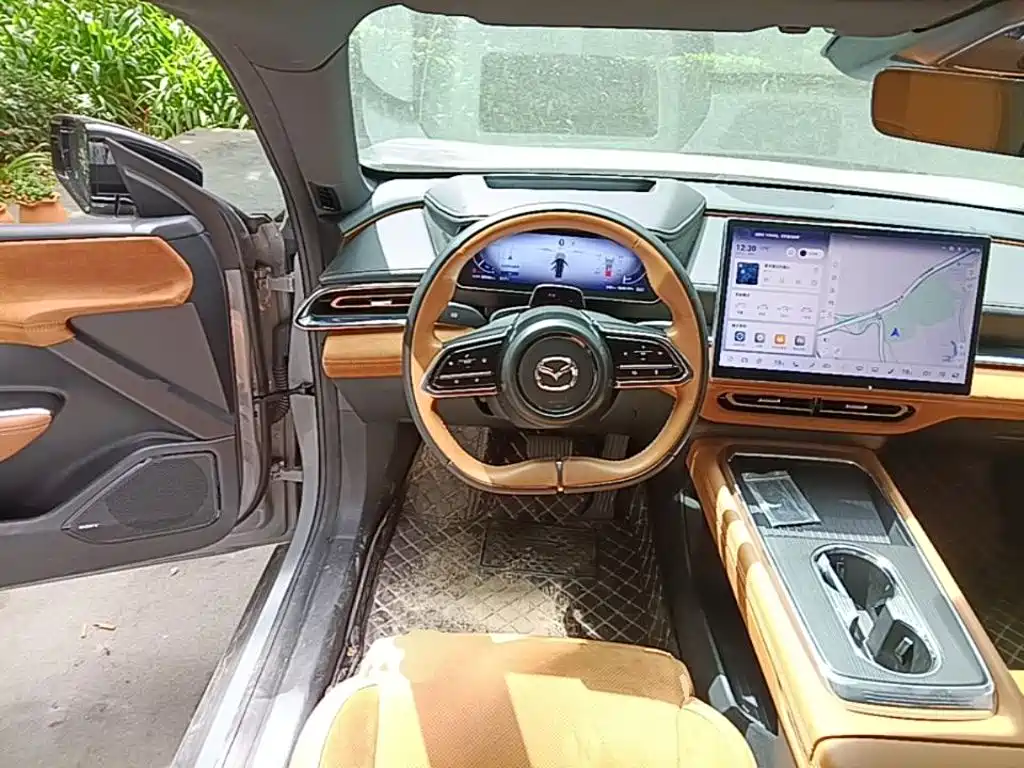 Mazda EZ-6 — миниатюра 11