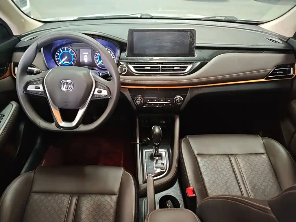 Changan Eado DT — миниатюра 10