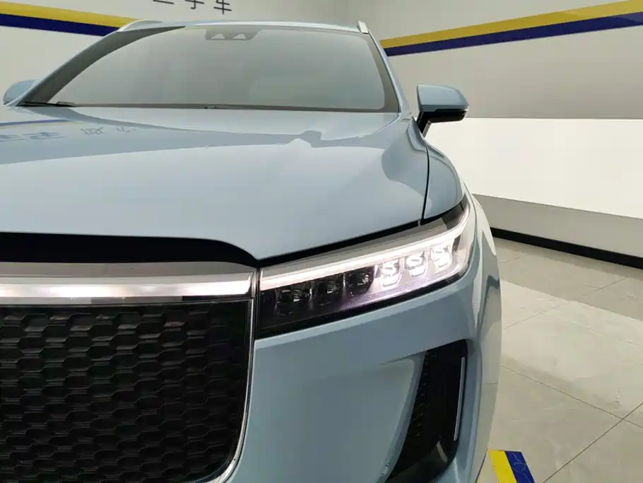 Li Auto Li ONE — миниатюра 5