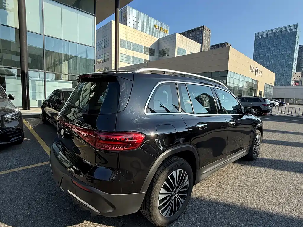 Mercedes-Benz EQB — миниатюра 4