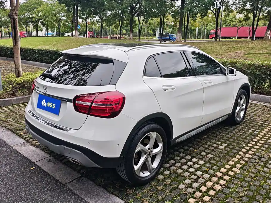 Mercedes-Benz GLA — миниатюра 3