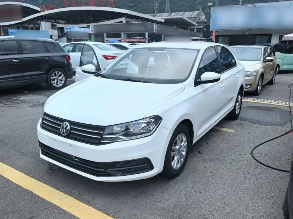 Volkswagen Santana — миниатюра 2