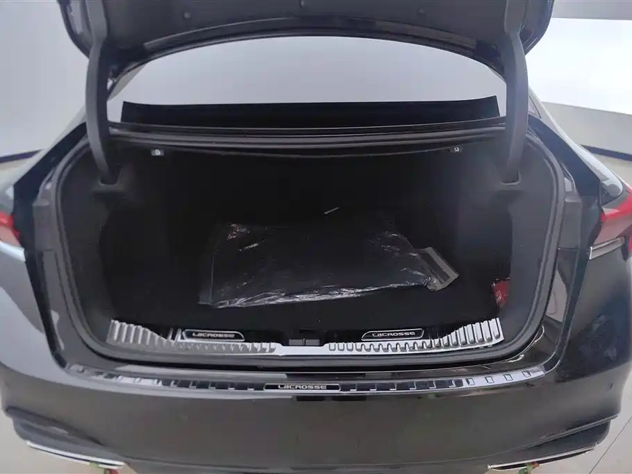 Buick LaCrosse 2023 28T