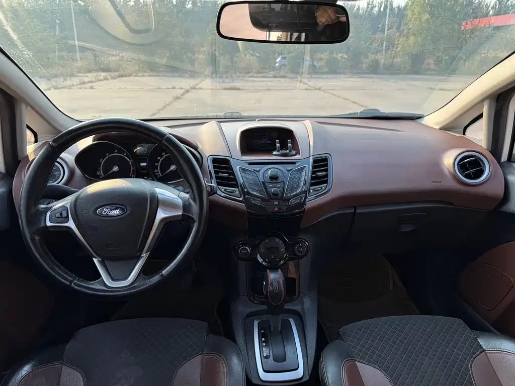 Ford Fiesta — миниатюра 11