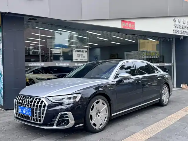 AUDI A8