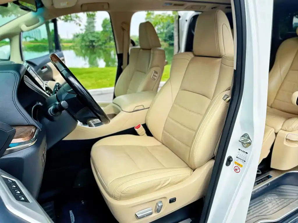 Toyota Alphard 2015 3.5L Luxury