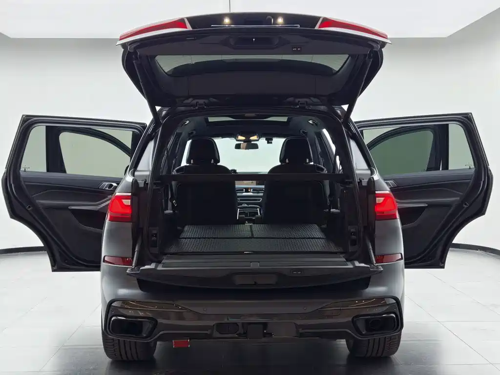 BMW X7 — миниатюра 20