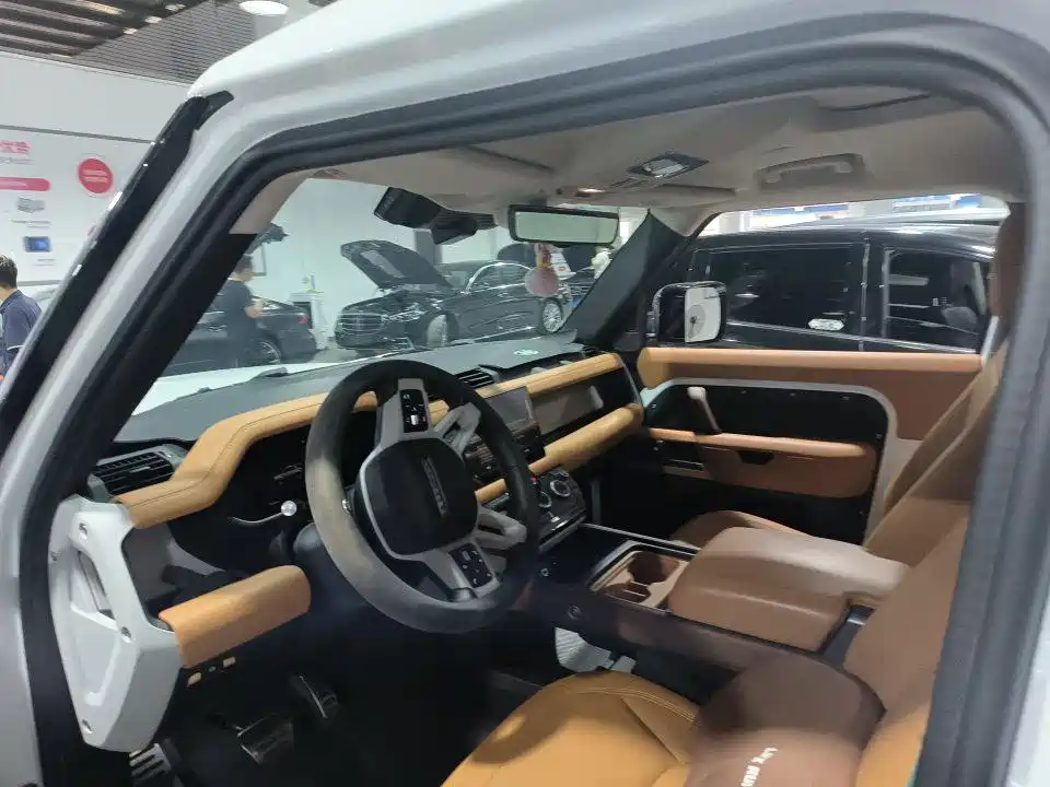 Land Rover Land Rover Defender 2024 90 3.0T P400 HSE