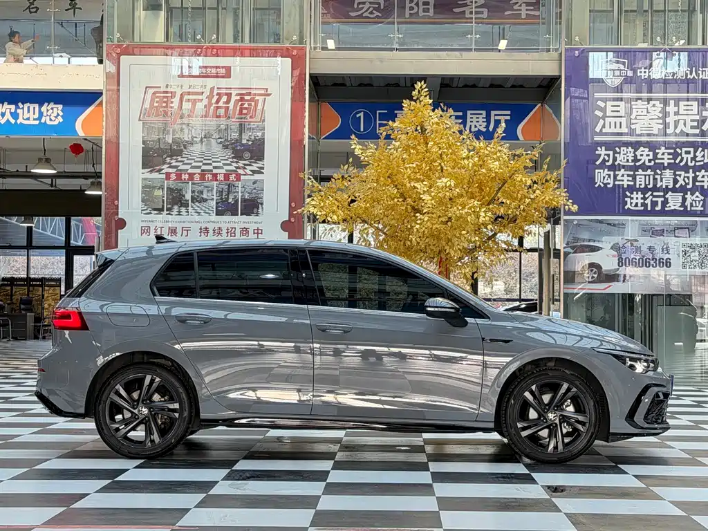 Volkswagen Golf — миниатюра 4