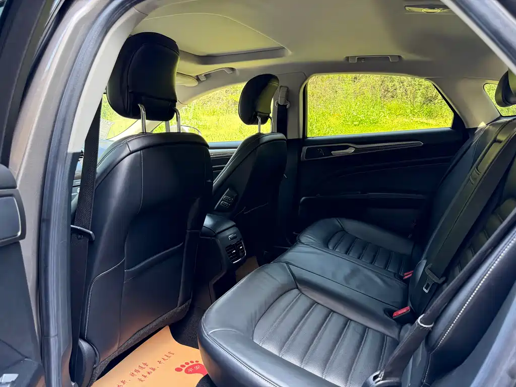 Ford Mondeo 2017 EcoBoost 180