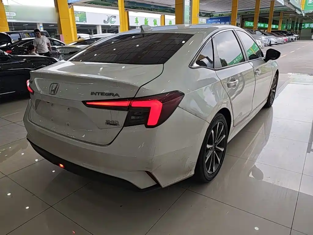Honda Integra — миниатюра 7