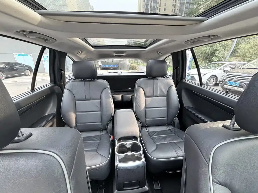 Mercedes-Benz R-Class — миниатюра 8