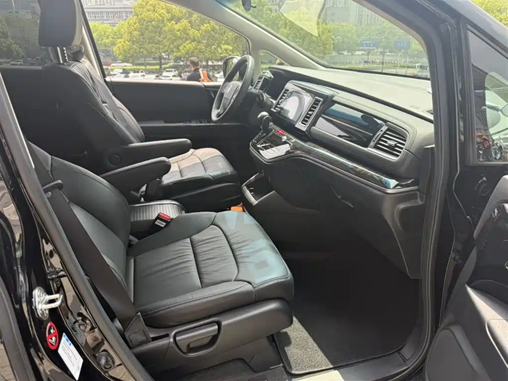 Honda Elysion 2019 2.0L Luxury
