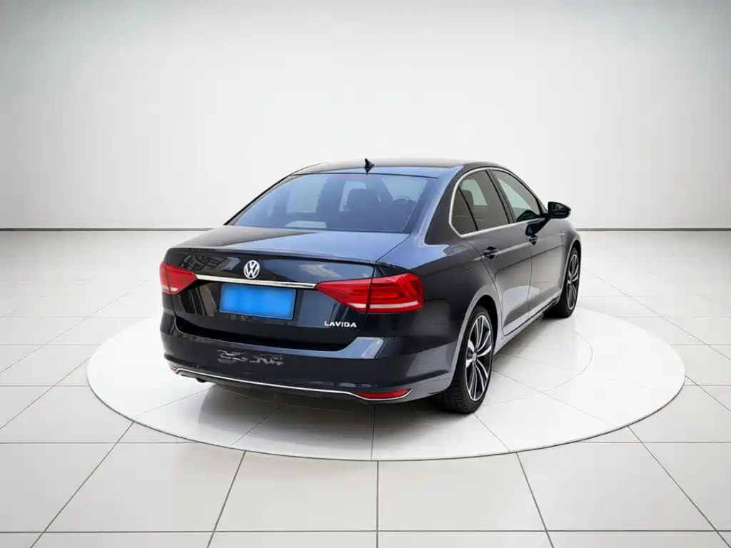 Volkswagen Lavida — миниатюра 3