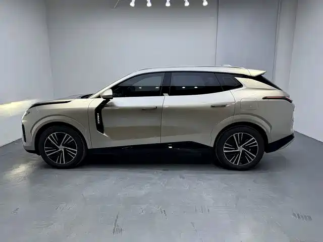 Lynk & Co 08 EM-P — миниатюра 8
