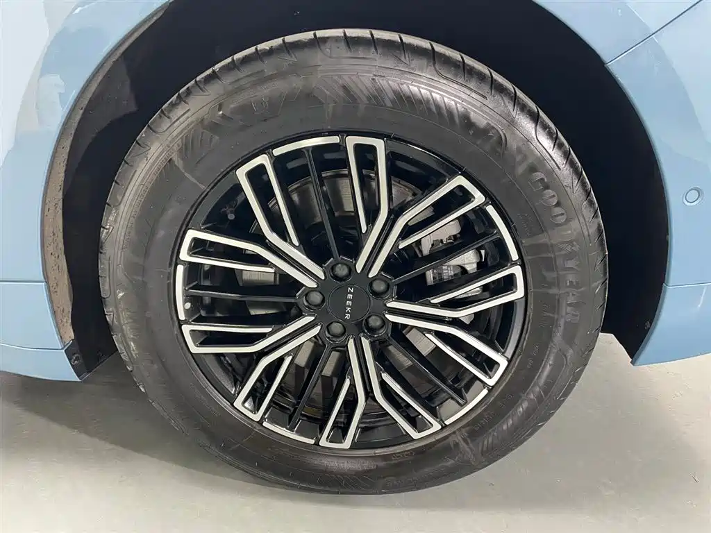 ZEEKR EXTREME KRYPTON 001