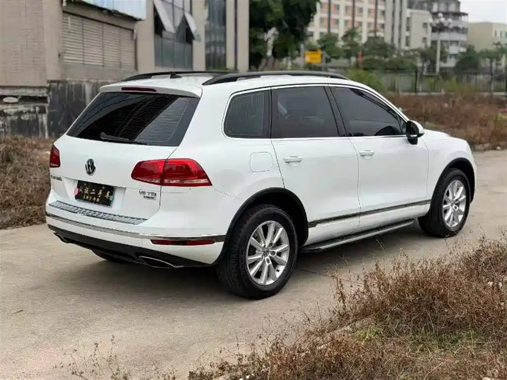 Volkswagen Touareg 2015 3.0TSI