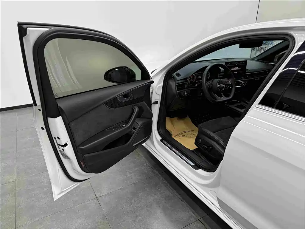 Audi A4L — миниатюра 5