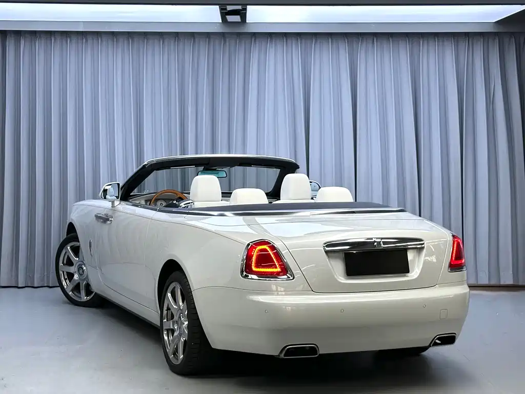 Rolls-Royce Dawn — миниатюра 9