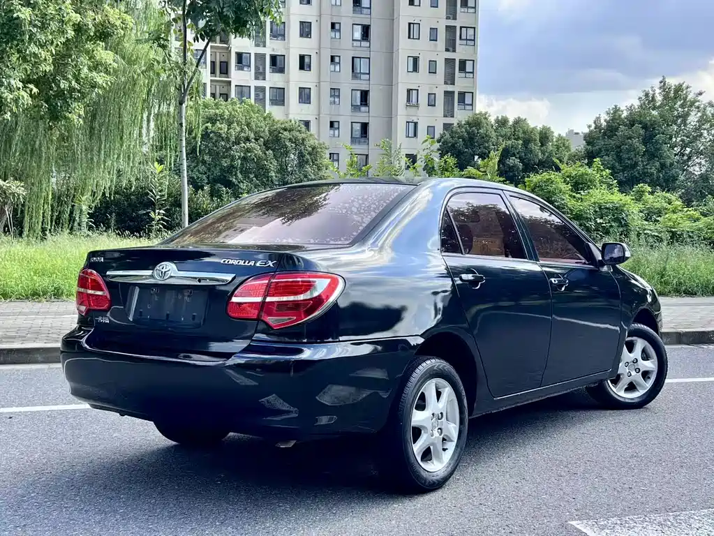 Toyota Corolla — миниатюра 7