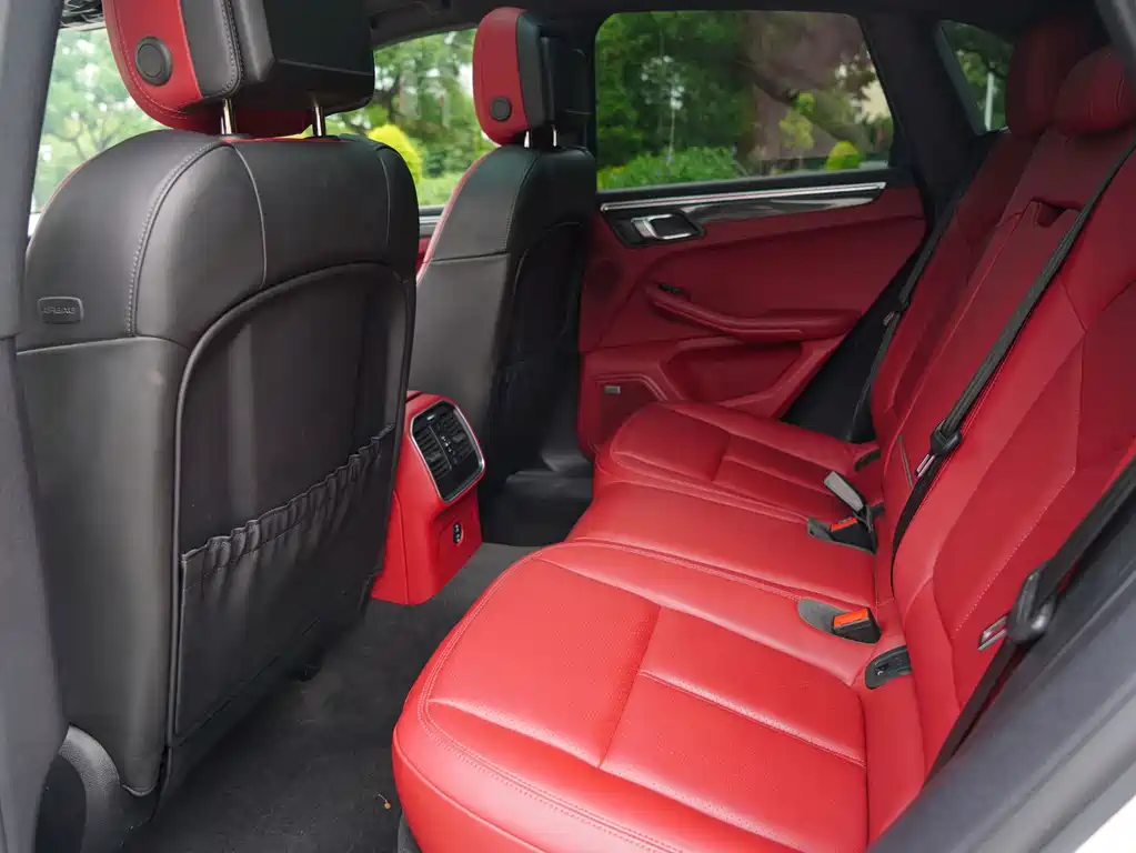 Porsche Macan — миниатюра 7