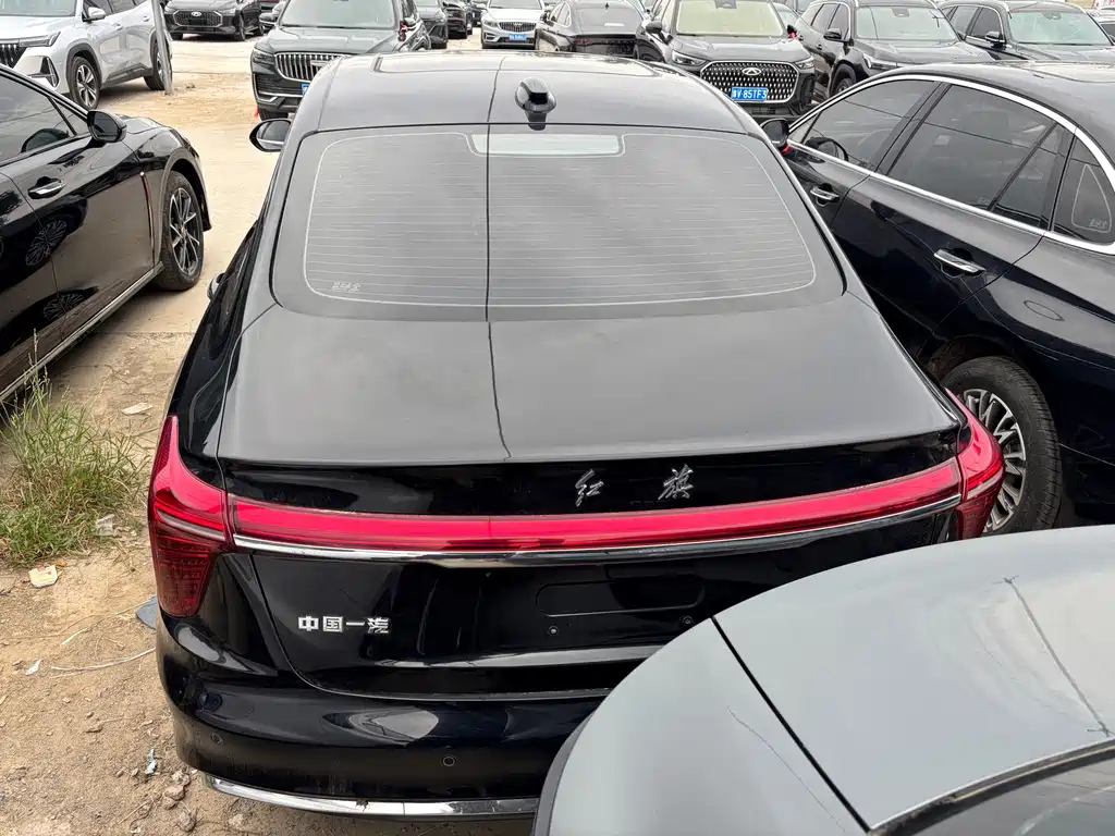 Hongqi Hongqi H5 — миниатюра 8