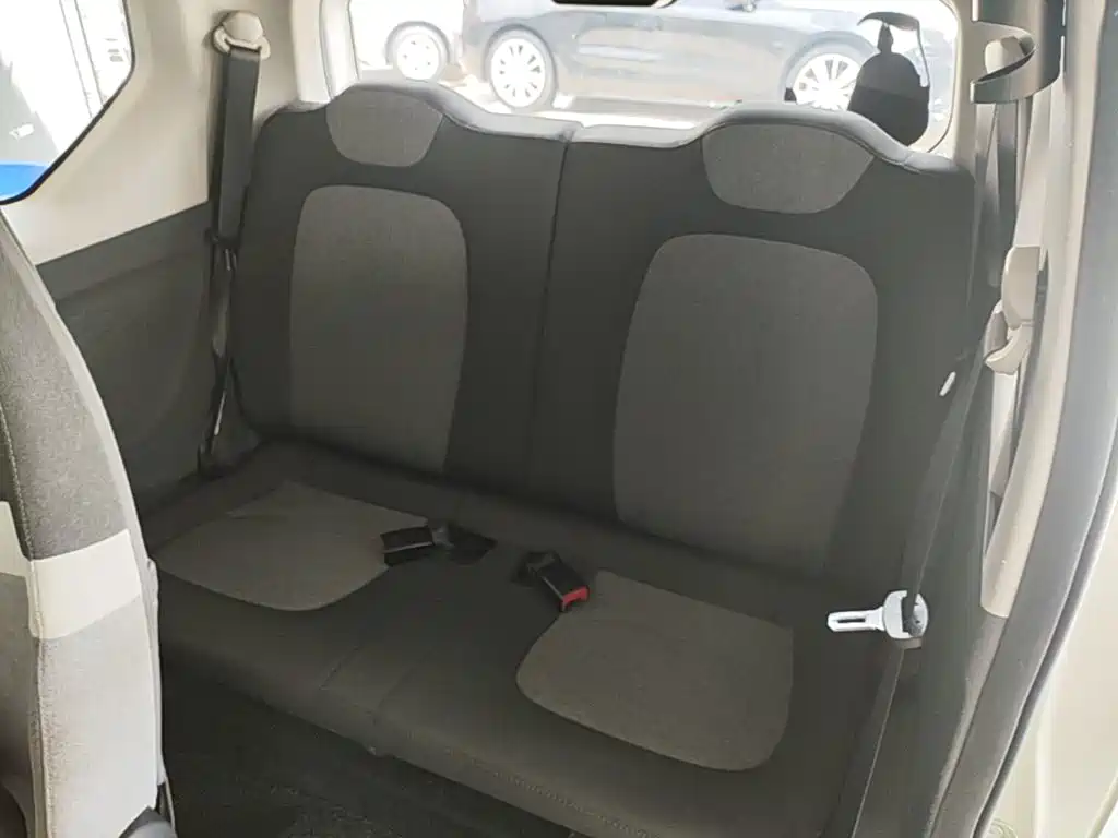 Wuling MINIEV — миниатюра 17