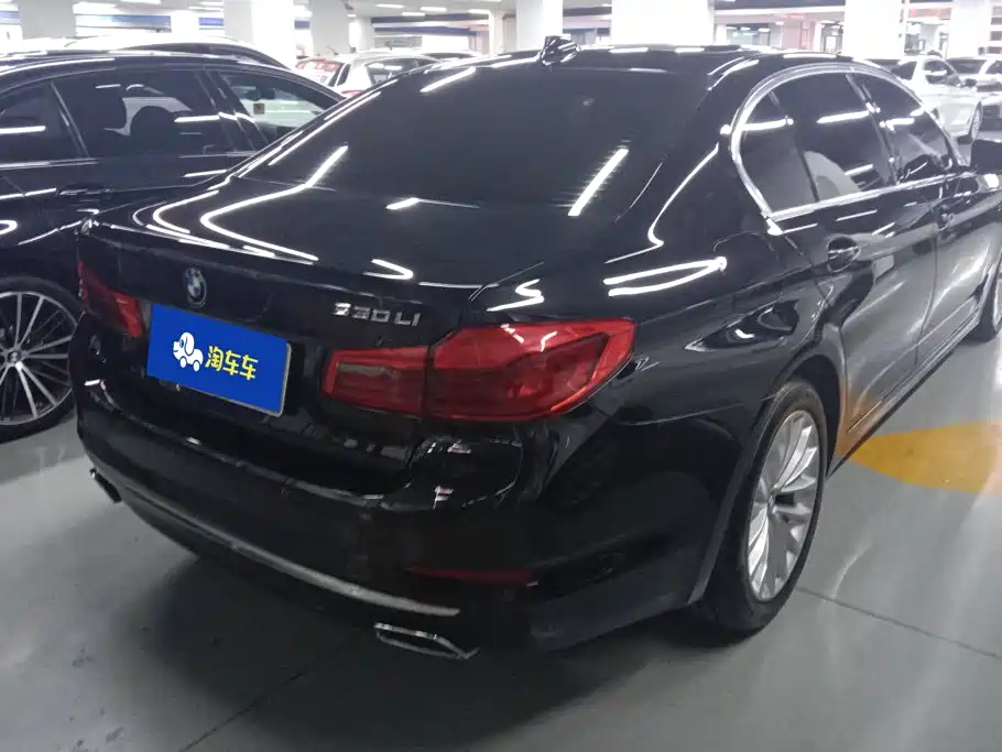 BMW 5 Series — миниатюра 3
