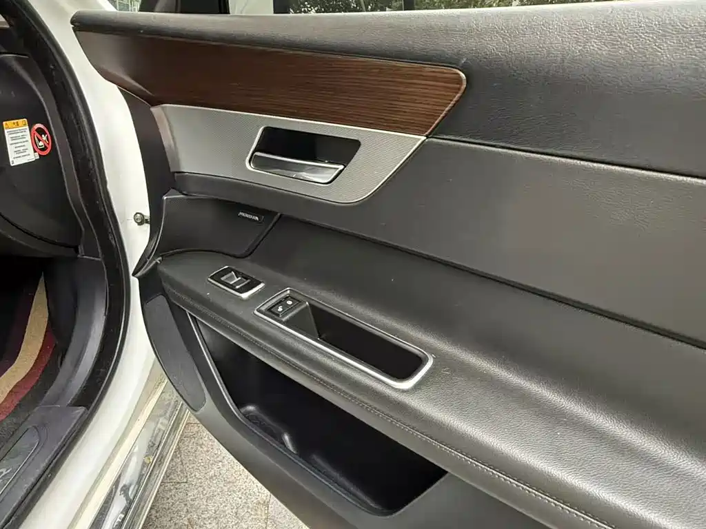 Jaguar XFL XFL 2.0T 200PS Elite Edition, фото 12