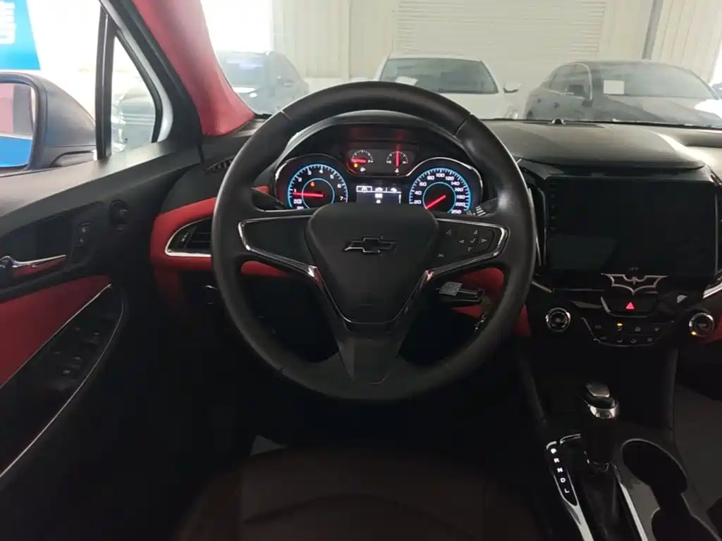 Chevrolet Cruze — миниатюра 11