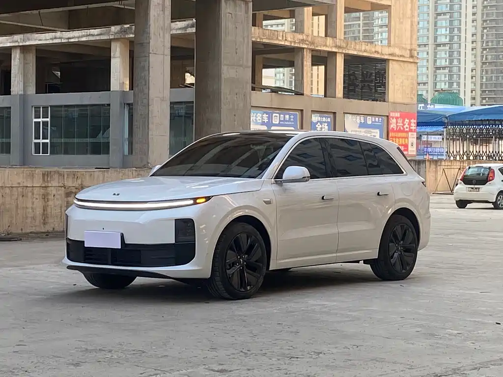 Li Auto L6