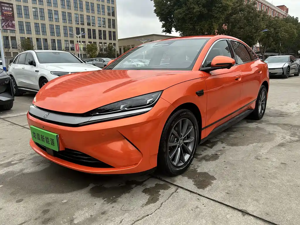 BYD QIN L