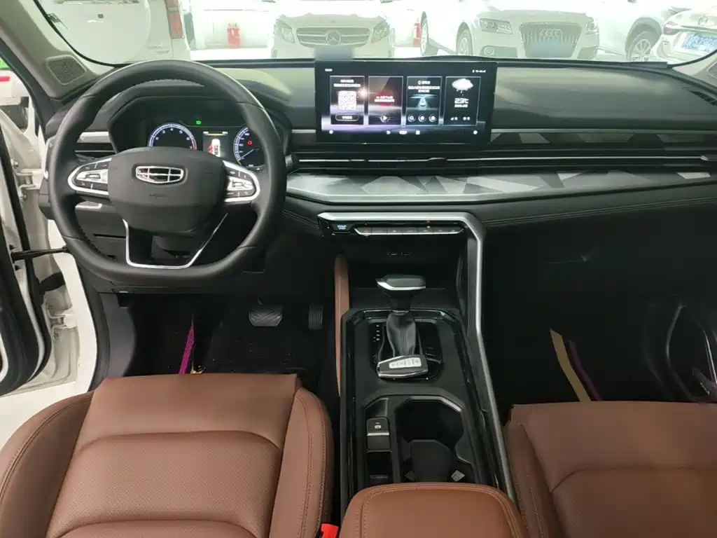 Geely Vision X6 — миниатюра 10