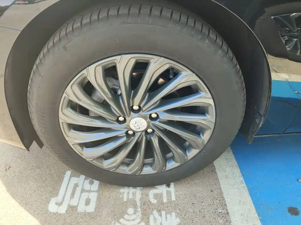 Buick LaCrosse — миниатюра 23