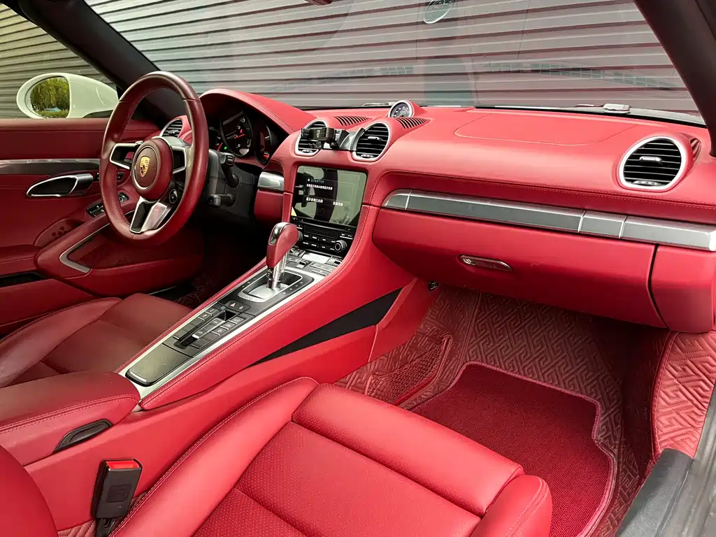 Porsche 718 2022 Boxster 2.0T