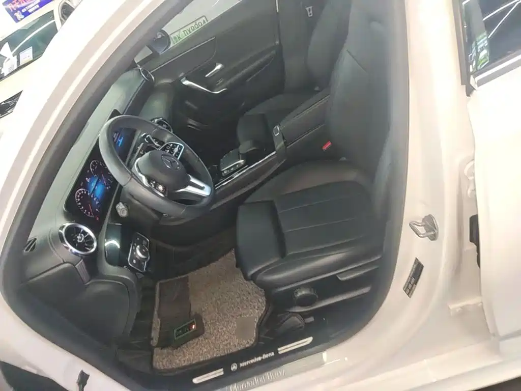 Mercedes-Benz A-Class — миниатюра 15