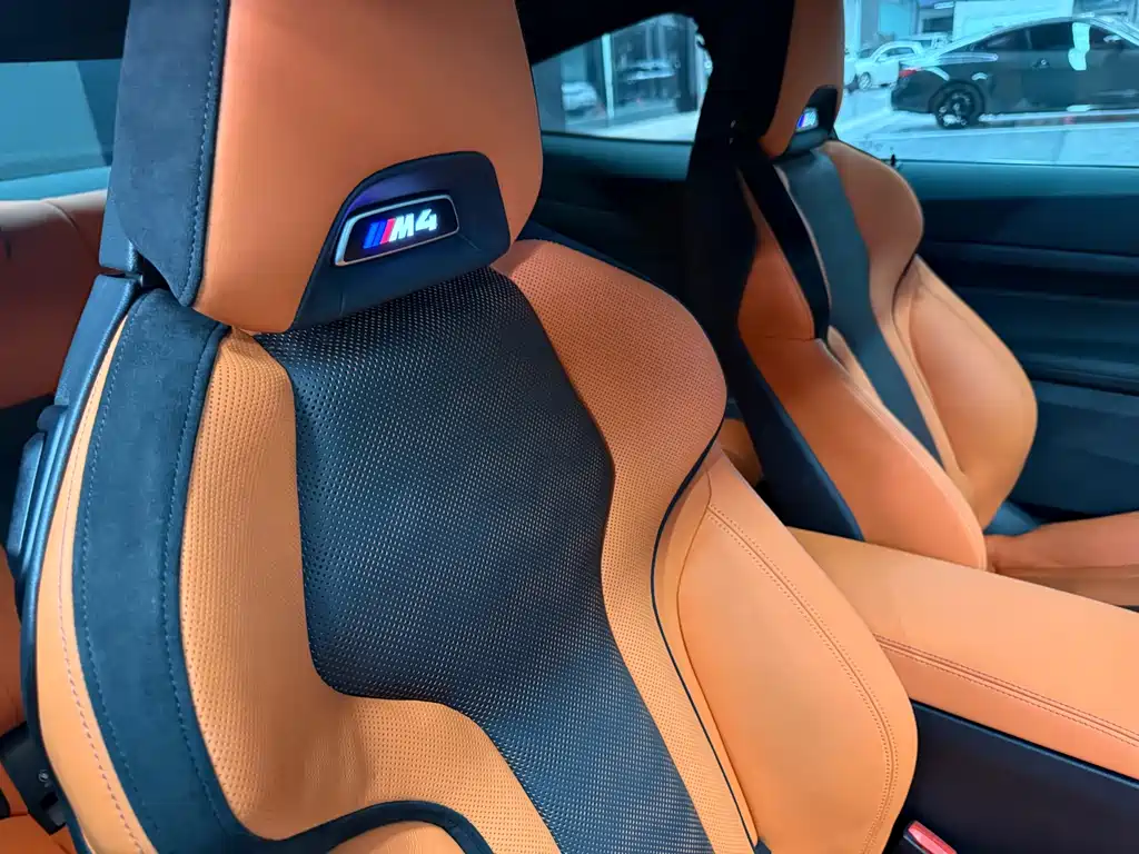 BMW M4 — миниатюра 12