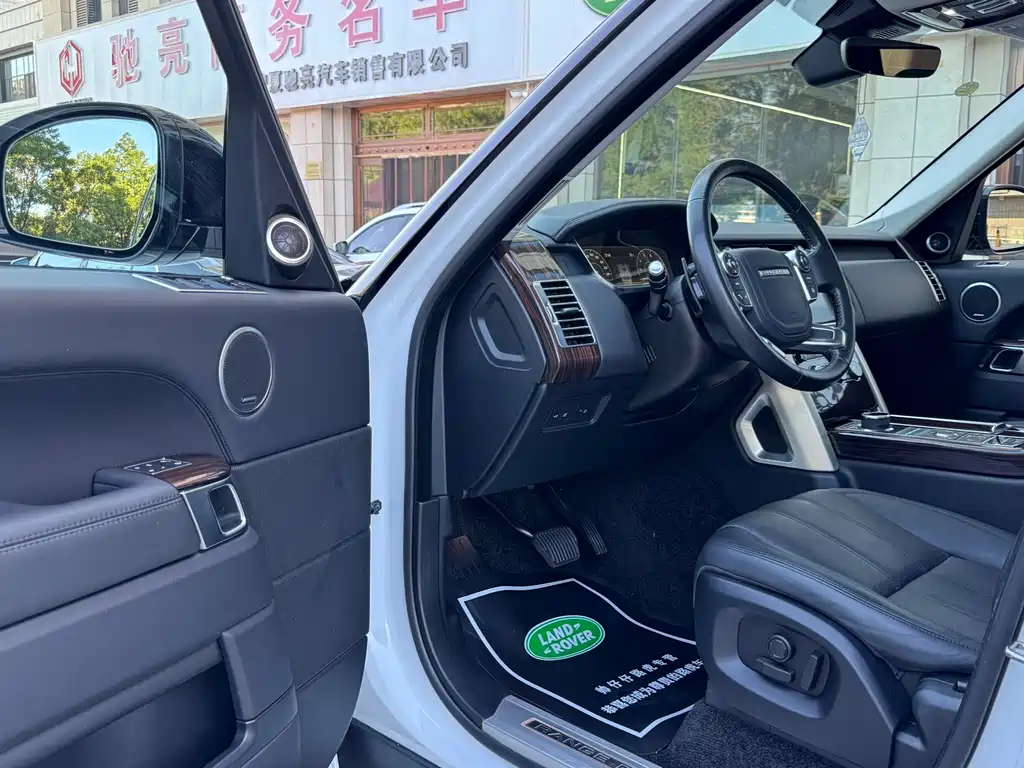 Land Rover Range Rover 2016 3.0 SC V6 Vogue Long Wheelbase