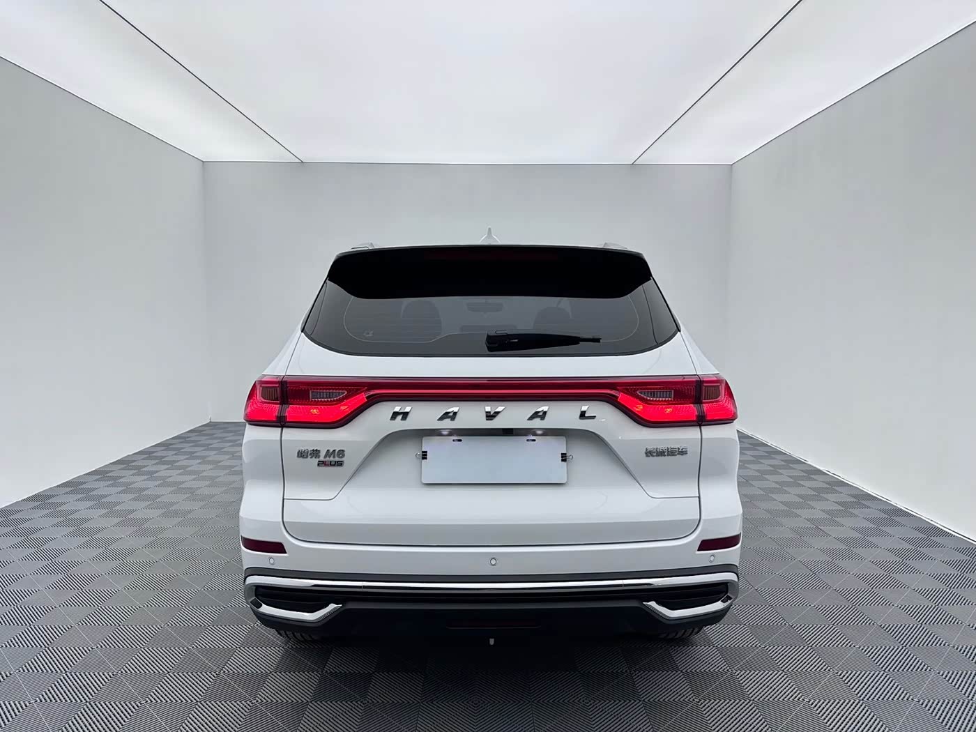 Haval Haval M6 1.5 л 2022 г. Белый, пробег 4000 км