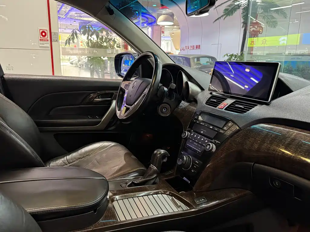 Acura MDX — миниатюра 9