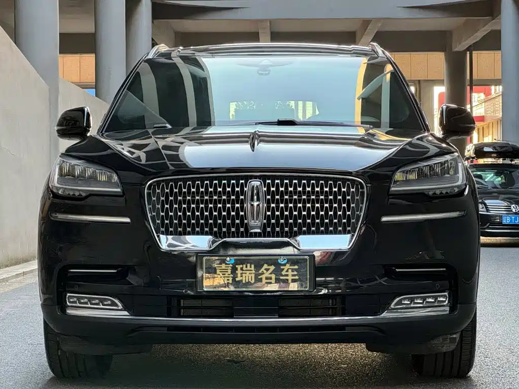 Lincoln Aviator — миниатюра 2