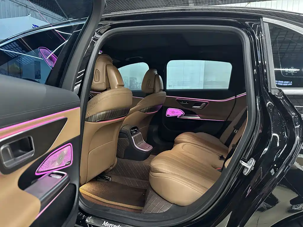 Mercedes-Benz E-Class E 2024 E 300 L Fashion