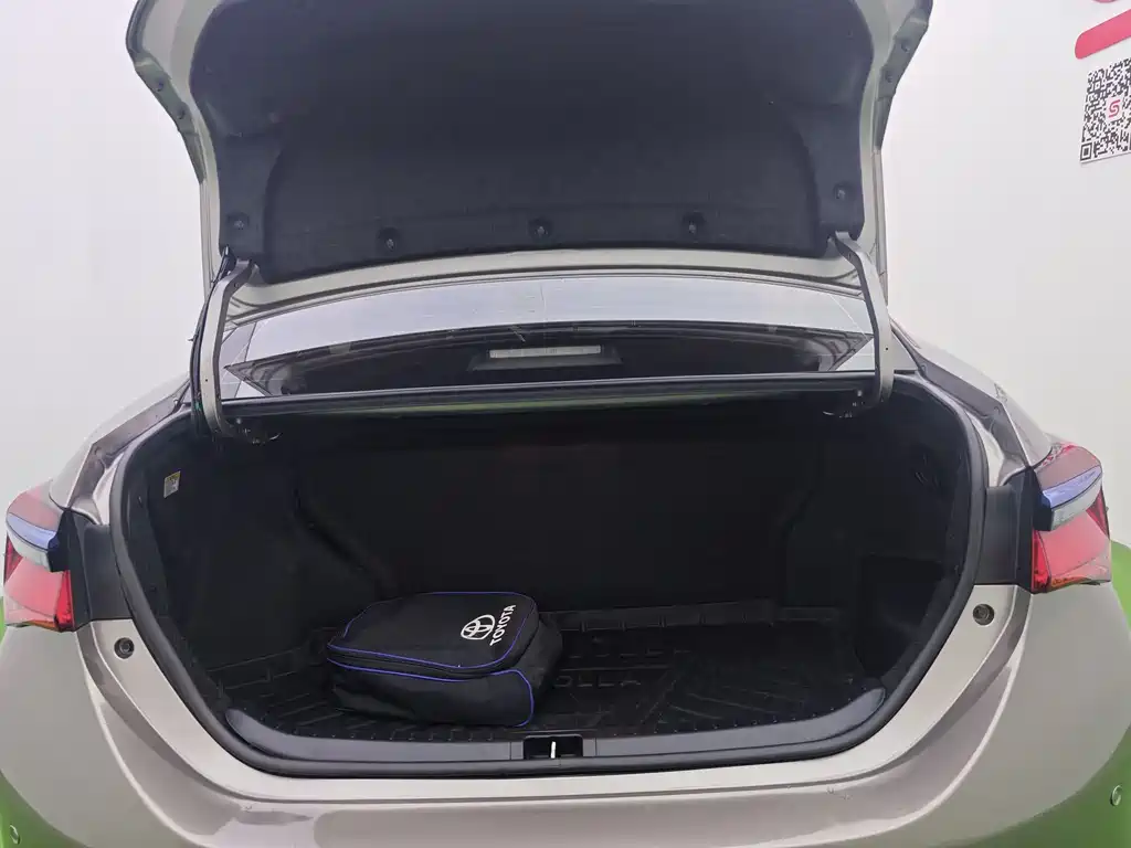 TOYOTA COROLLA DUAL ENGINE E+